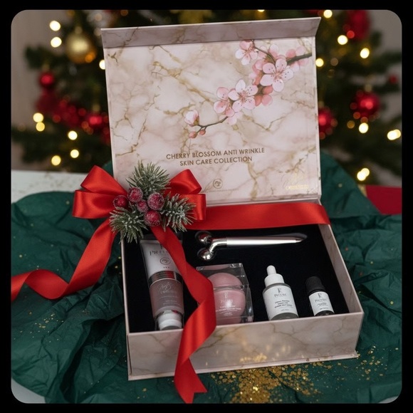 Cherry Blossom Anti Wrinkle Skin Care Collection - Picture 6 of 13